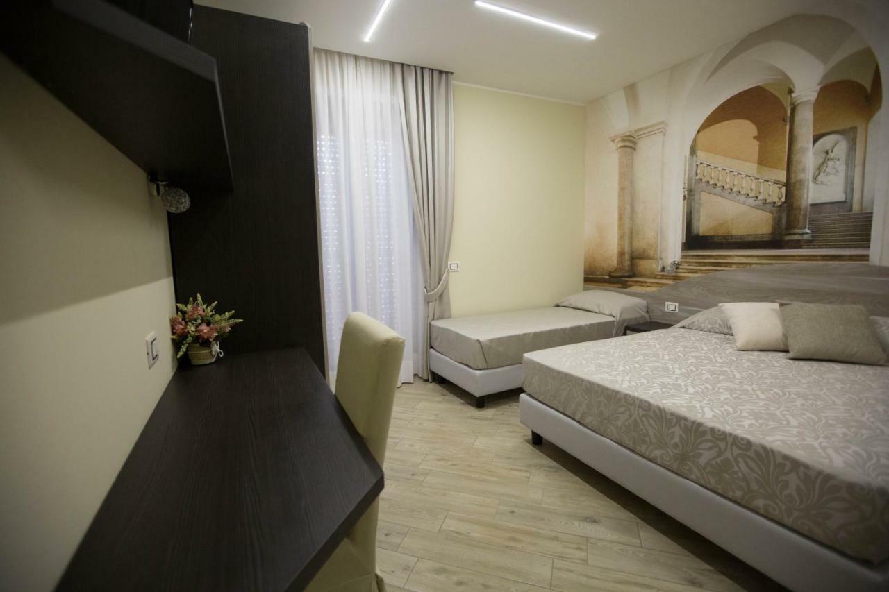 4 Rent Panzió Albano Laziale Kültér fotó