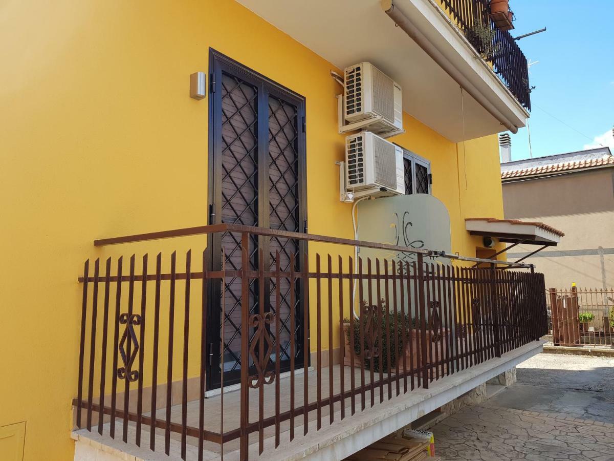 4 Rent Panzió Albano Laziale Kültér fotó